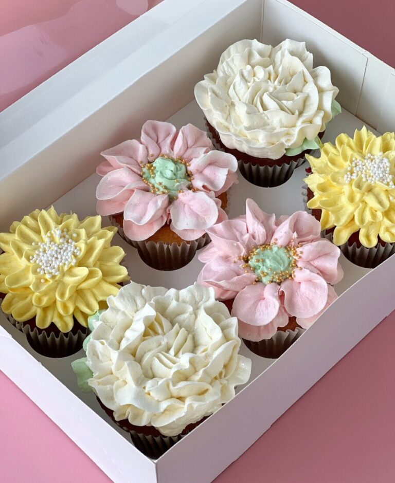 "Spring box" of 6 flower cupcakes Christie`s Bakery